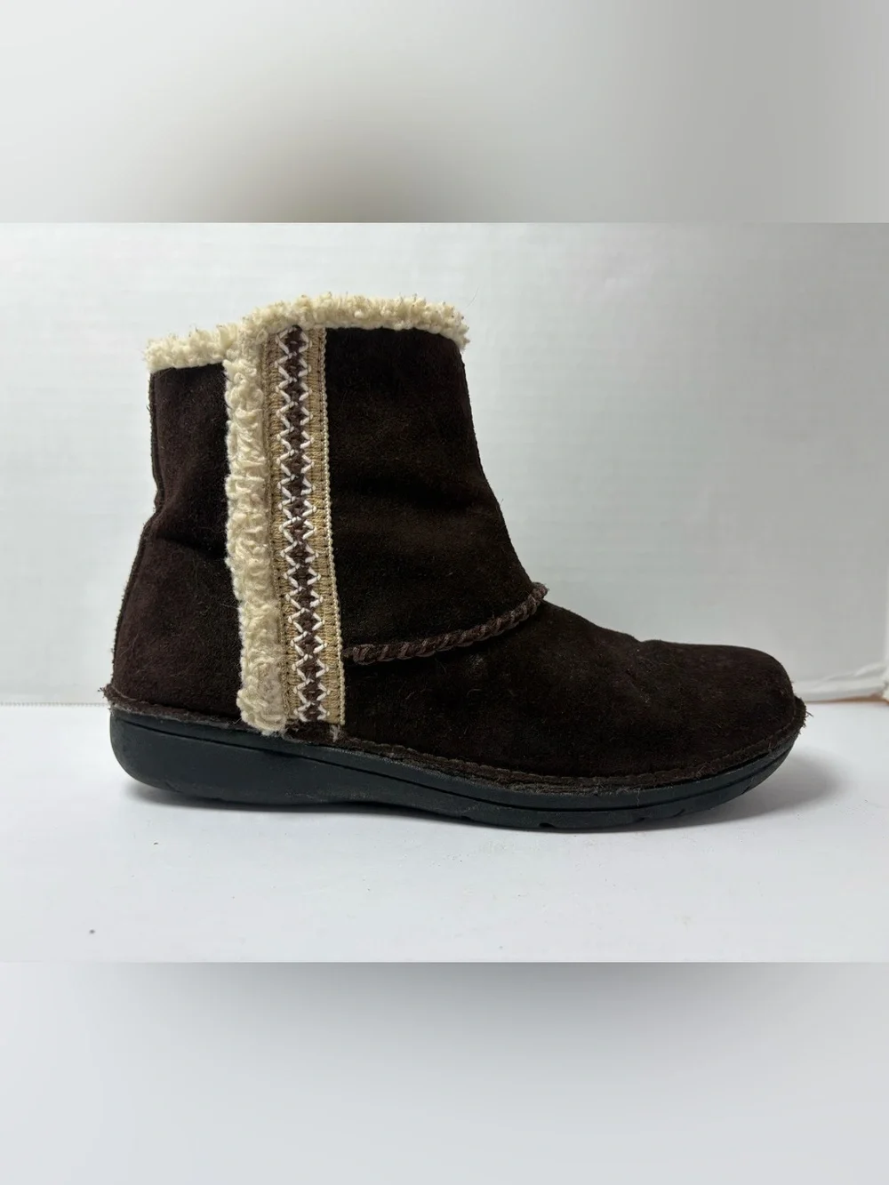Thom McAn booties have